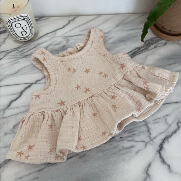 Quincy Mae Cream and Tan Star Blouse - Picture 1 of 4